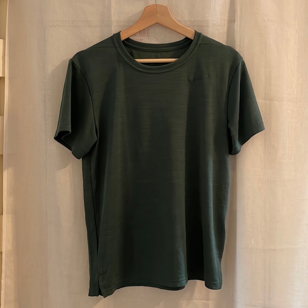 Nike Green Running Workout Shirt - Size Small